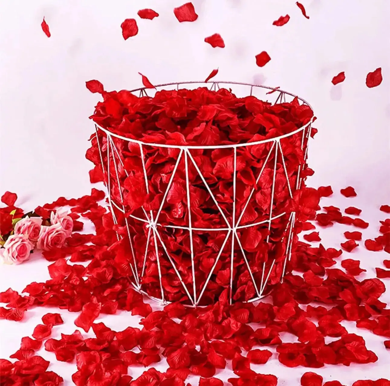 100 Pcs/Pack Artificial Flower Rose Petals for Wedding Valentine's Day Decor