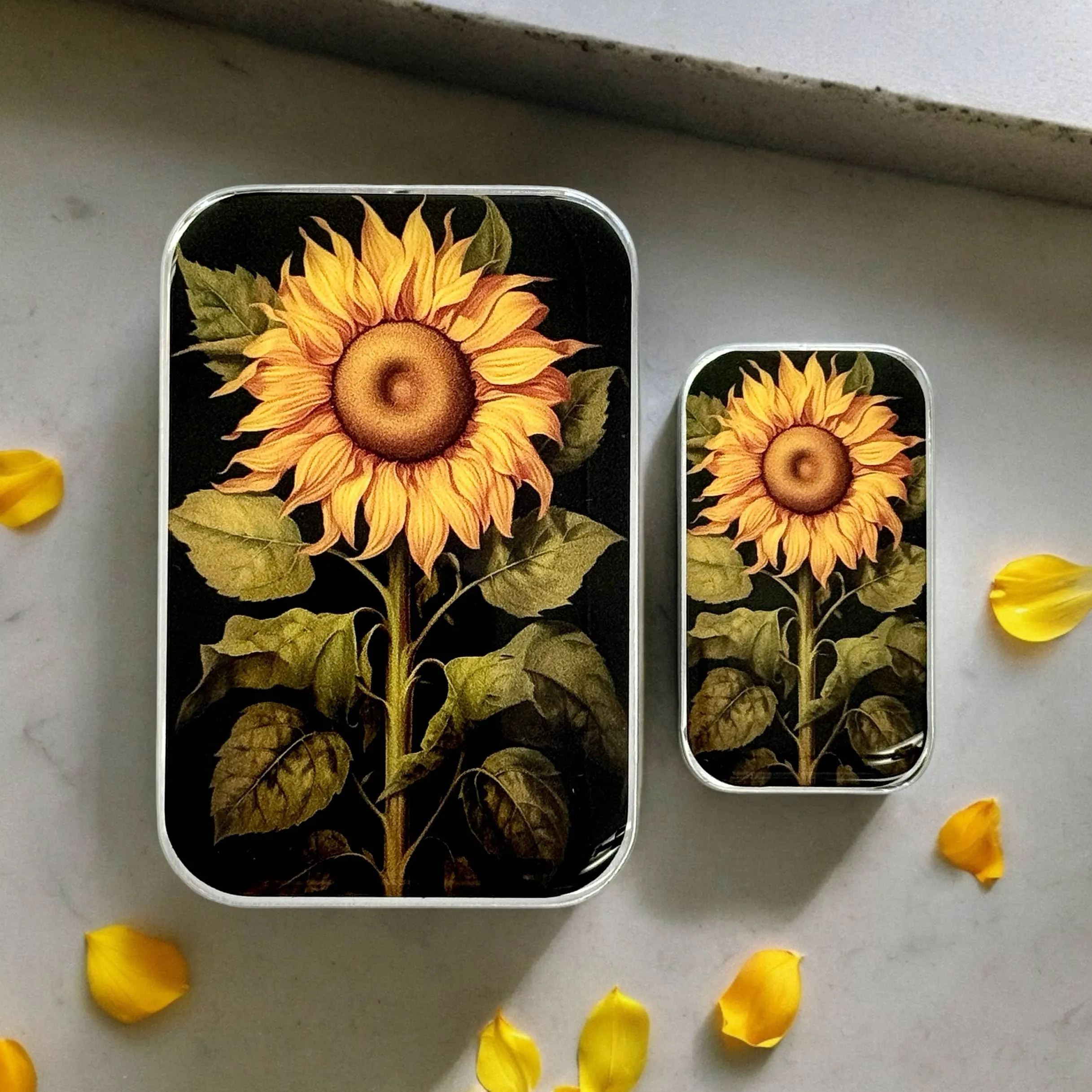 Beautiful Sunflower Notions tin: Large