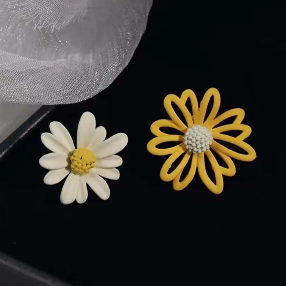 Beautiful Yellow and White Mismatched Flower Stud Earrings